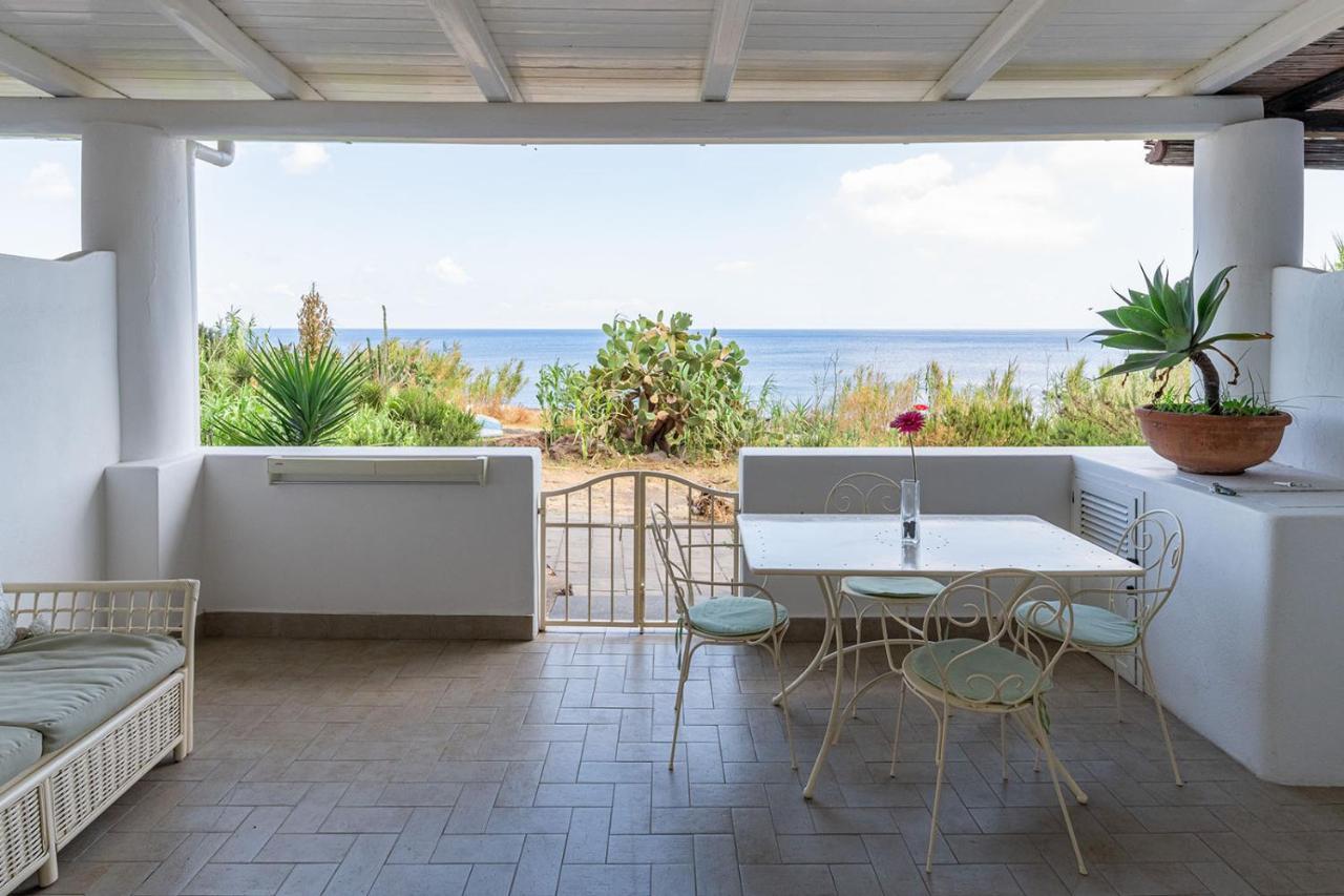 Villa Ginestra Sulla Spiaggia Di Stromboli Exterior foto