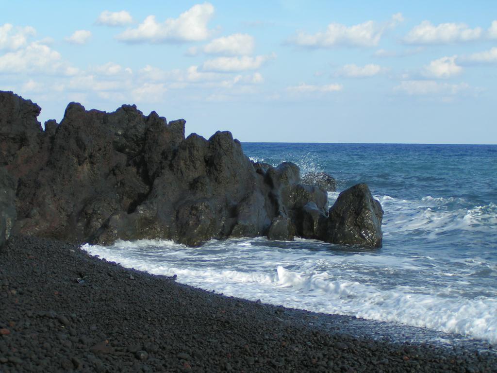 Villa Ginestra Sulla Spiaggia Di Stromboli Zimmer foto