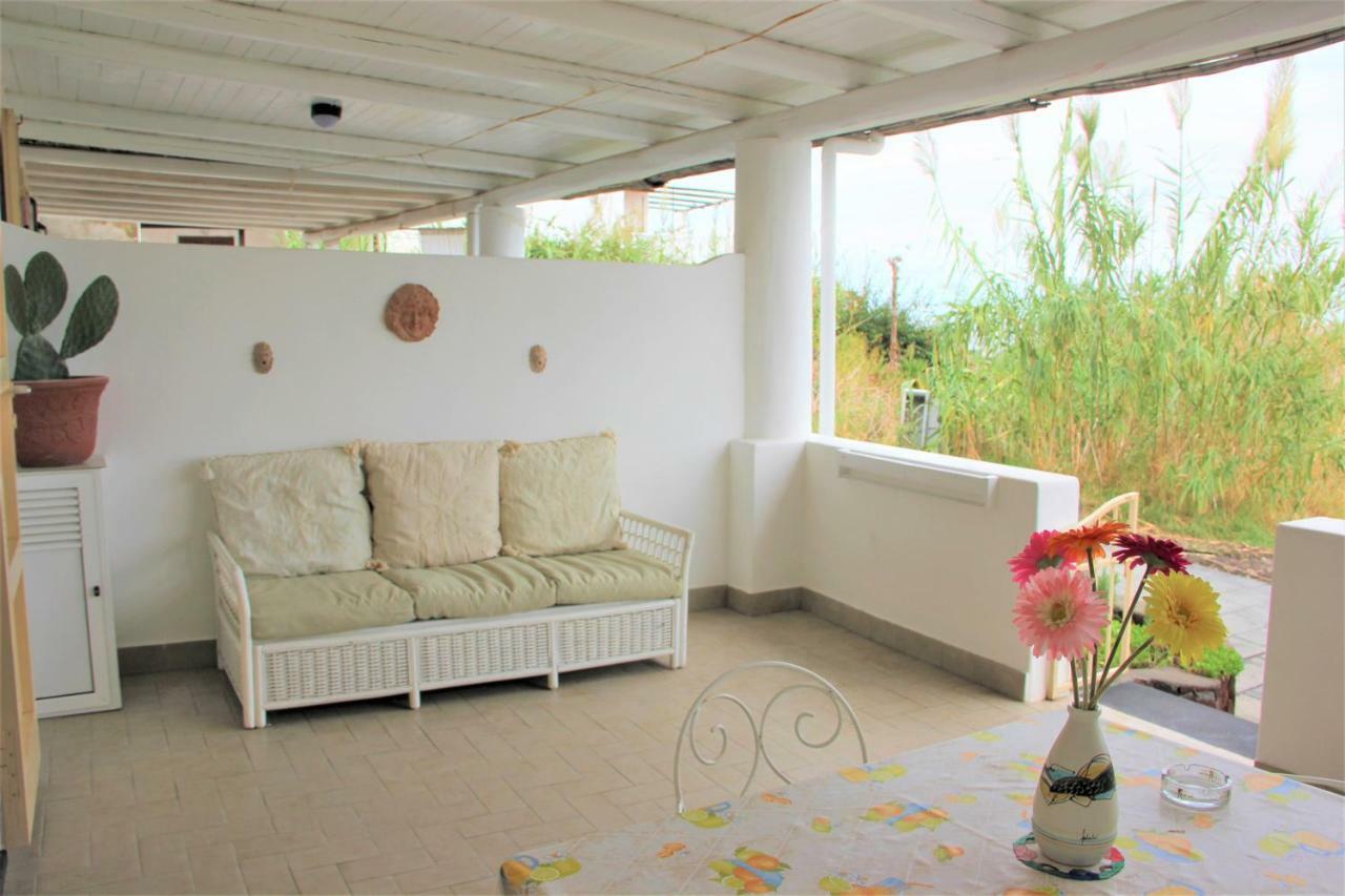 Villa Ginestra Sulla Spiaggia Di Stromboli Exterior foto